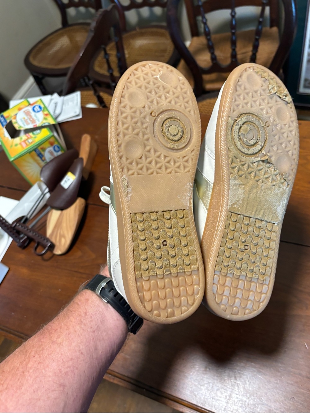 Dolce Vita Women’s Retro Fashion Sneakers White /Gold Size 9 - Picture 10 of 11